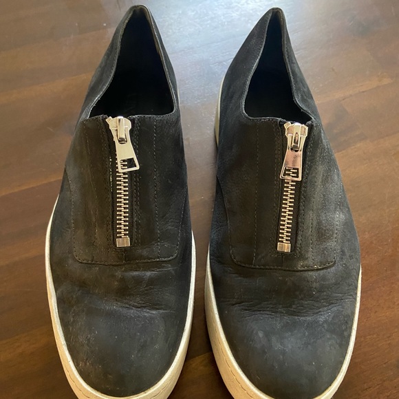 Vince Black and White Platform Sneakers - Picture 2 of 5